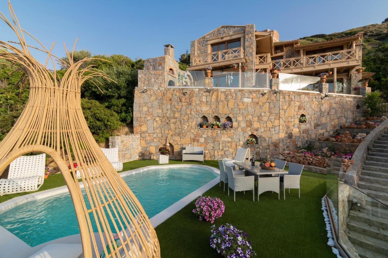 Felini Palace Agia Pelagia  Exterior photo