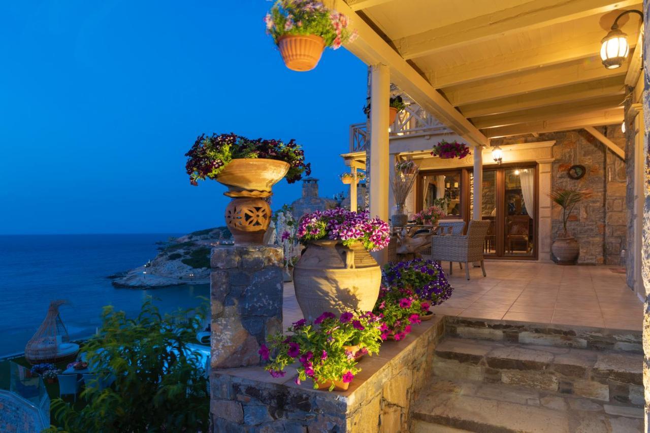 Felini Palace Agia Pelagia  Exterior photo